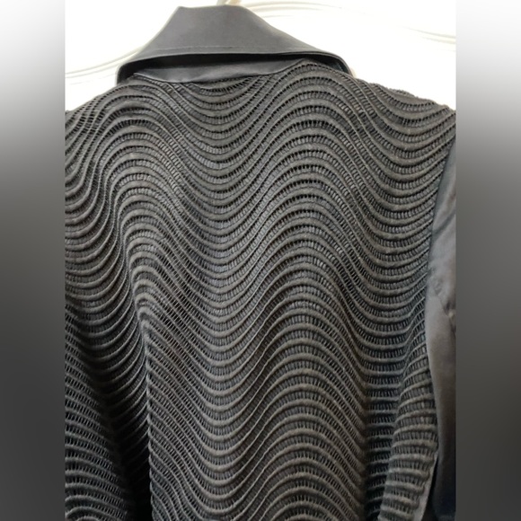 Zac Posen black trench coat, stunning detail on shoulders and the back, size L - Picture 12 of 12